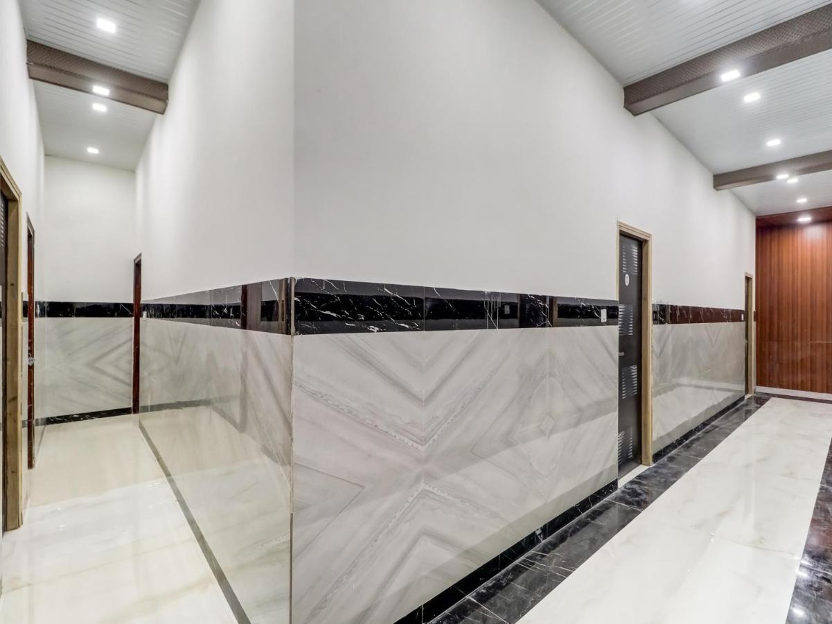 Oyo Flagship 83121 Hotel Rose Vip Saharanpur Exterior photo