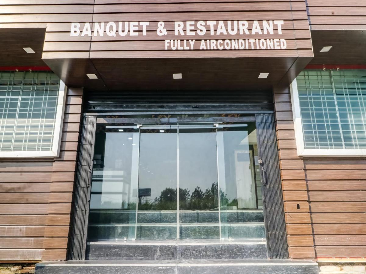 Oyo Flagship 83121 Hotel Rose Vip Saharanpur Exterior photo