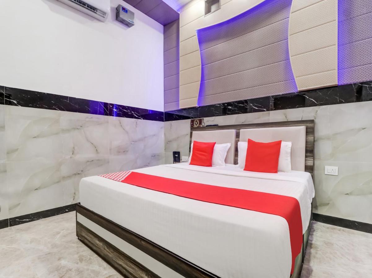 Oyo Flagship 83121 Hotel Rose Vip Saharanpur Exterior photo