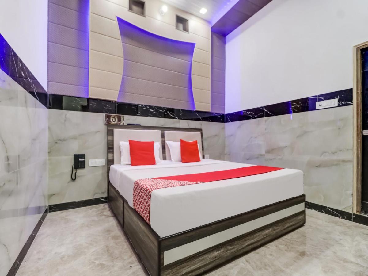 Oyo Flagship 83121 Hotel Rose Vip Saharanpur Exterior photo